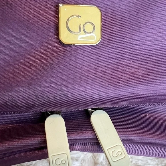 GO HANGING TOILETRY ZIPPERED BAG - Picture 10 of 10